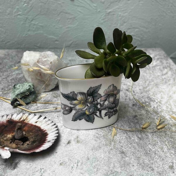 Enchanted Blossom: Vintage Royal Worcester Porcelain Vase with Jade Cutting for Luck & Prosperity - Image 2