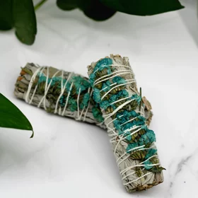 Sustainably Sourced White Sage + Blue Sinuata Flower Bundle