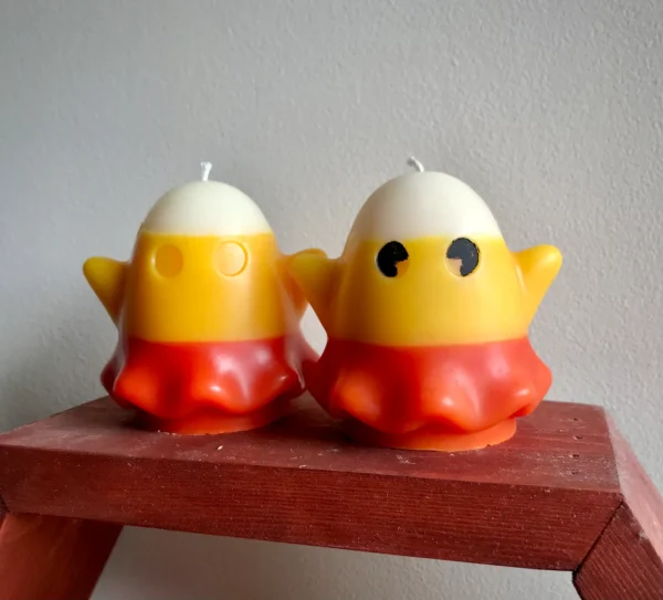 Ghost Candle ~ Halloween, October, spooky, cute ~ Beeswax, soy way, natural wax - Image 4